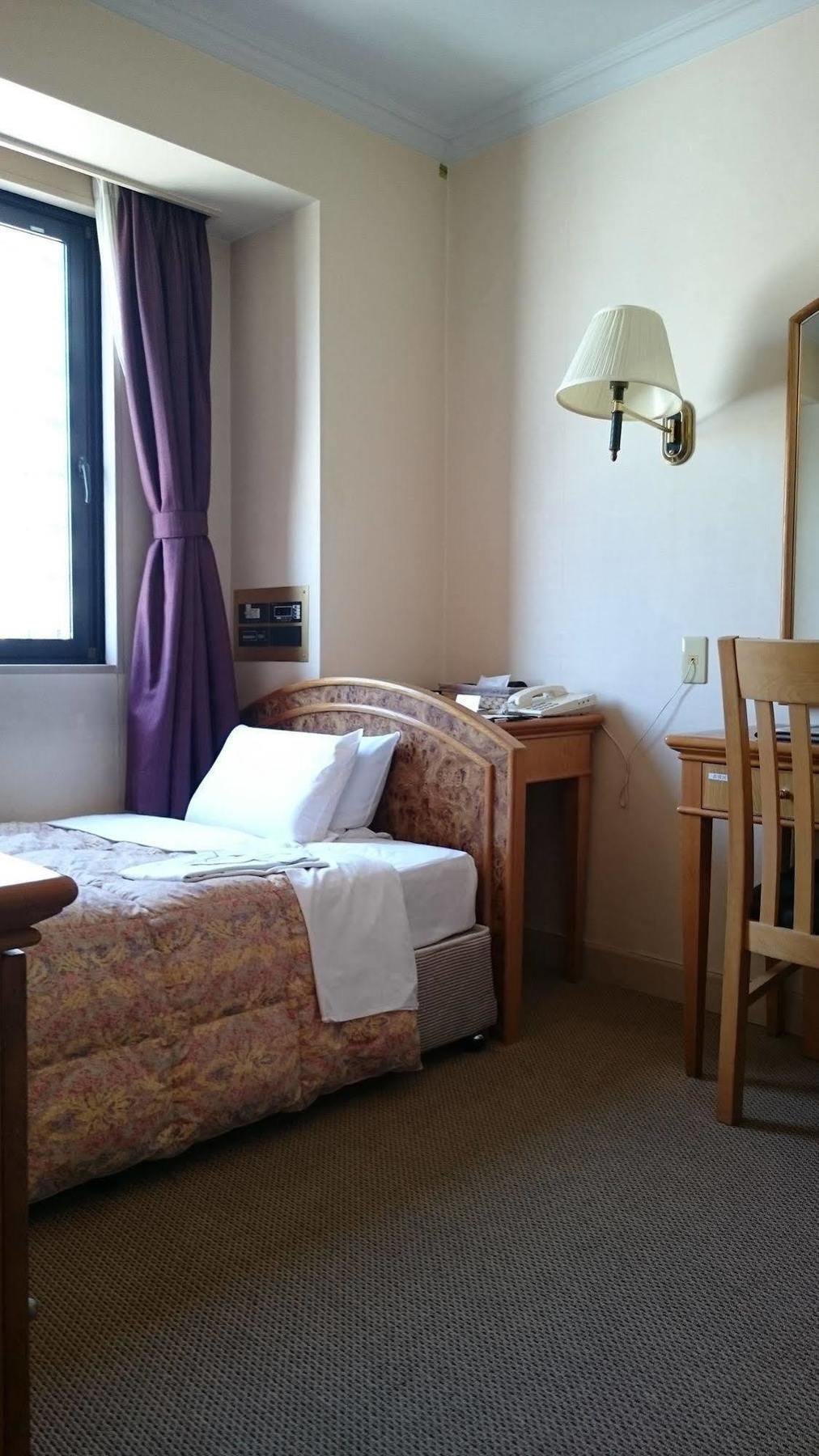 Fukuyama Rose Garden Hotel מראה חיצוני תמונה